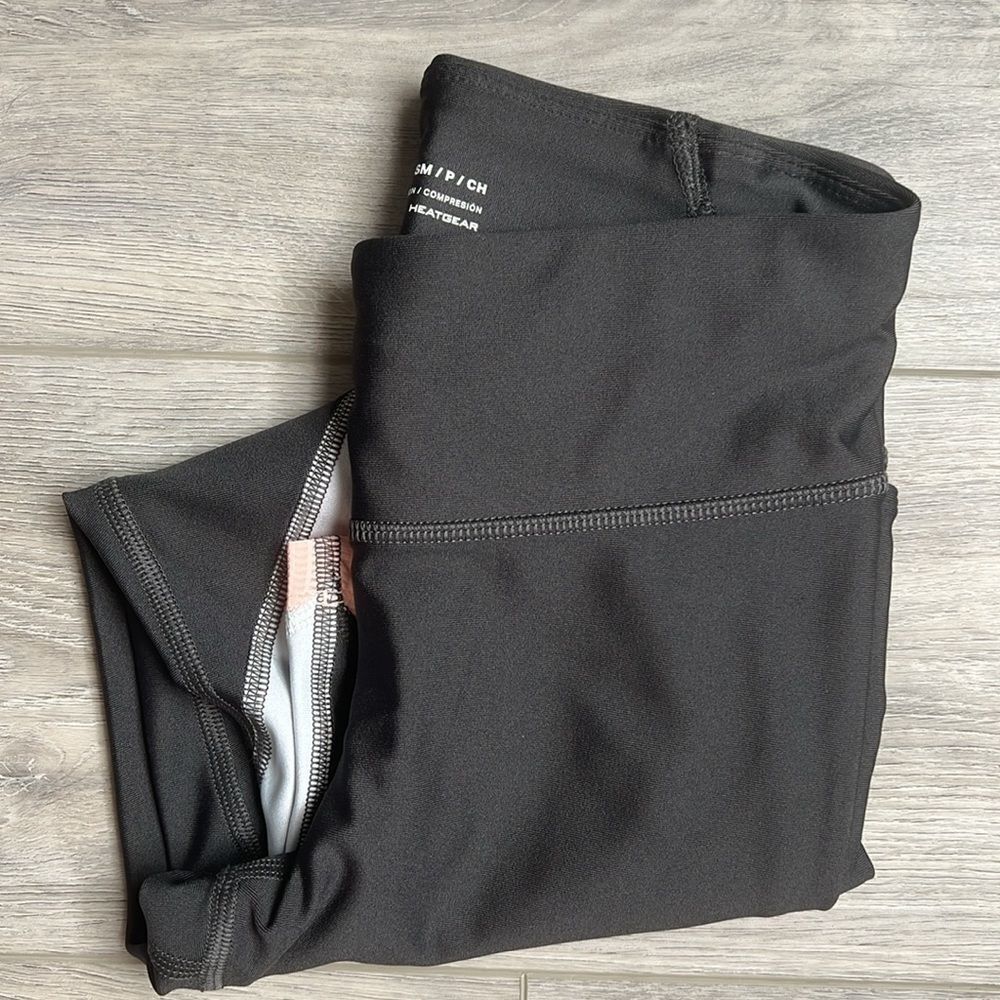 Under Armour Heat Gear Capri Size Small